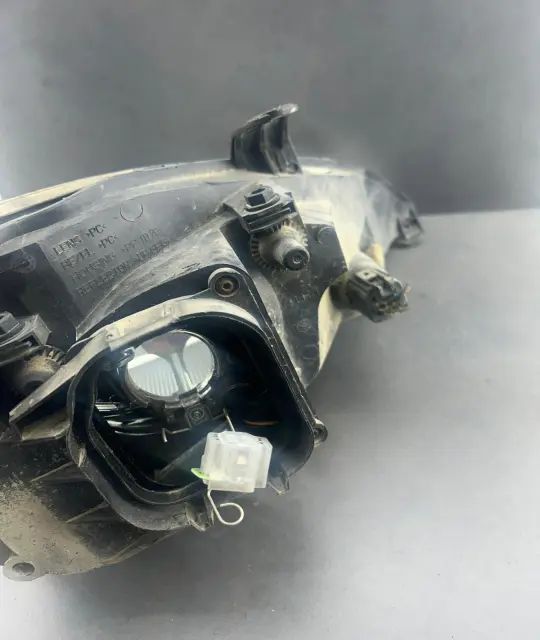Far stanga 1M5113006 1M5113006 Ford Focus 2001 1.6 MT (101 hp)