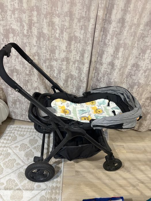 Коляска прогулочная