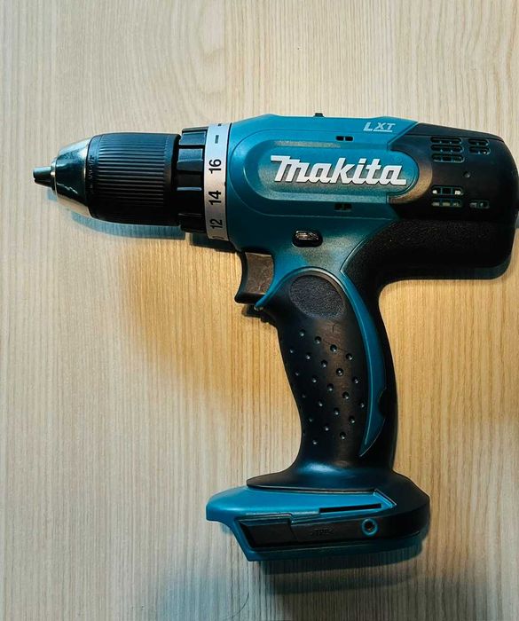 Makita DDF453 ca noua