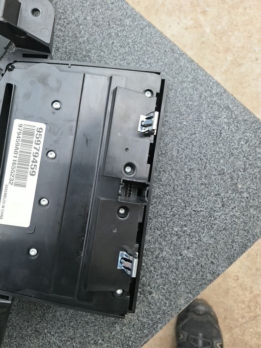 Оригинална музика +дисплей за Шевролет Круз