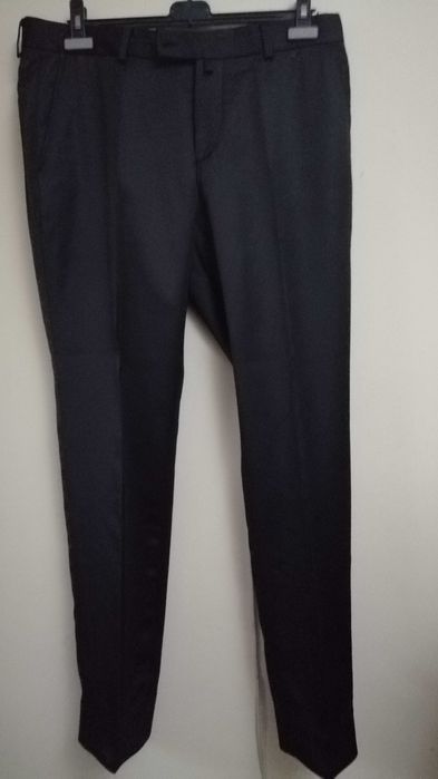 Smoking, plus pantaloni