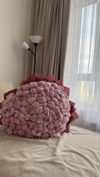 101 пион свежий букет