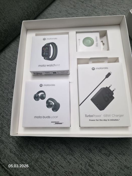 Pachet motorola Casti bluetooth stereo Moto Buds Loop + Smartwatch Mot