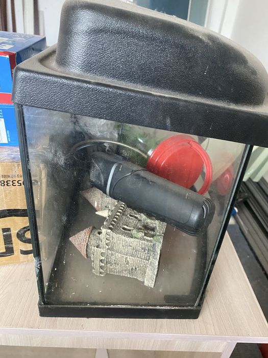Продается аквариум. 2 шт