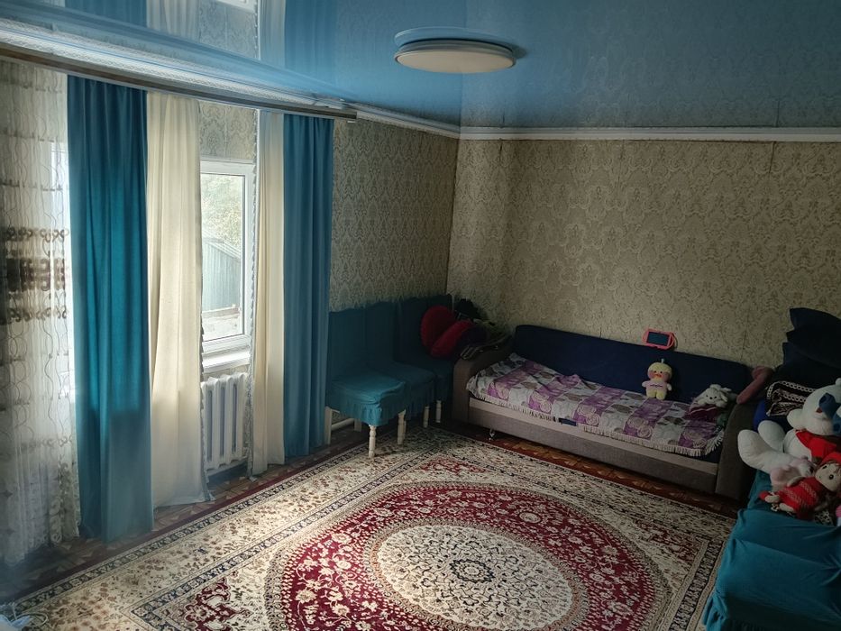 Үй сатылады екі этаж