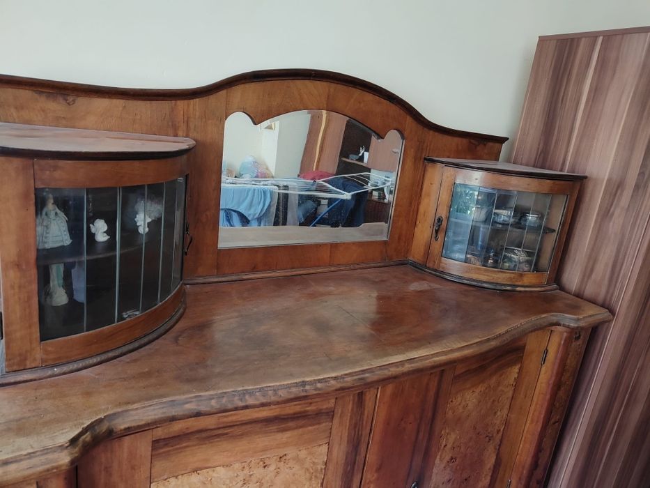 Vând servantă lemn masiv