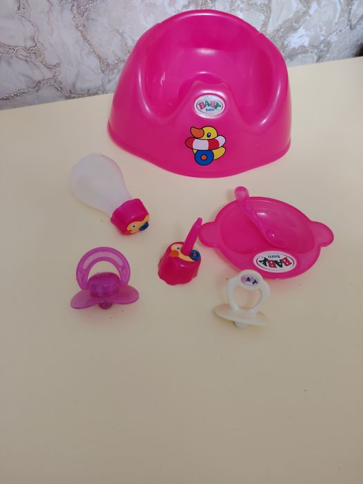 Продам стульчик для куклы