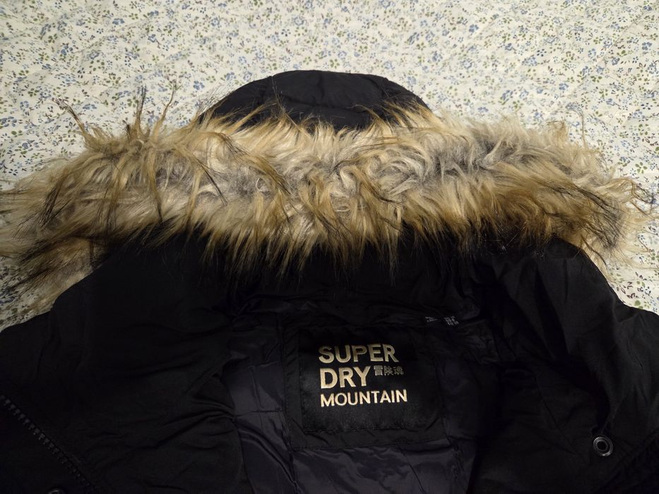 Вталено зимно яке Superdry