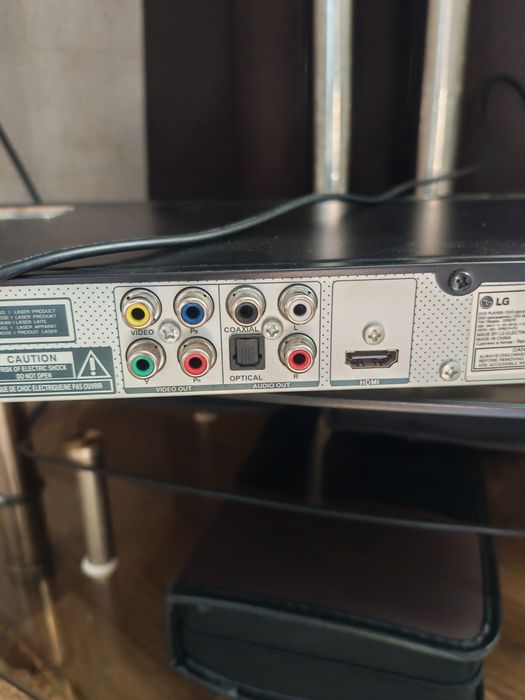 Продам DVD плеер LG