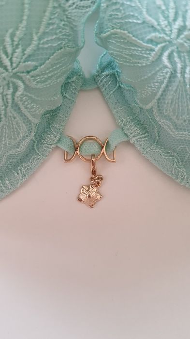 дамско бельо GUESS