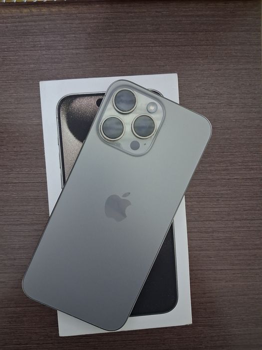 IPHONE 15 PRO MAX в идеальном состоянии