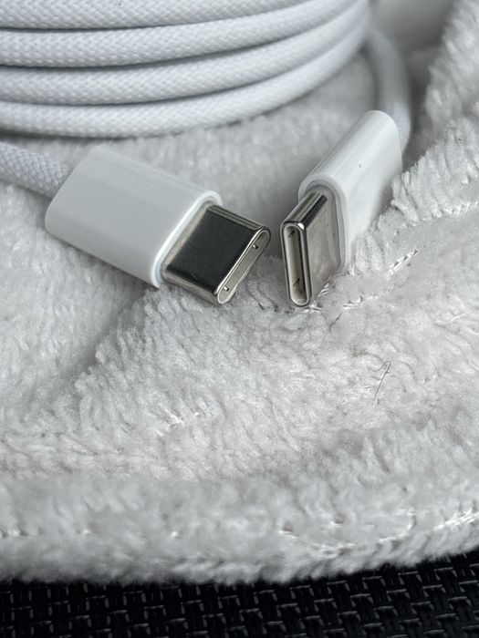 Cablu iPhone 2 metrii USBC intrare si USBC iesire, nou