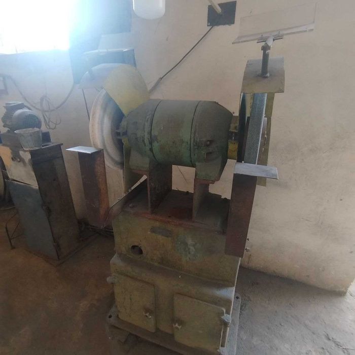 Станок точильно-шлифовальный 3К633  б/у