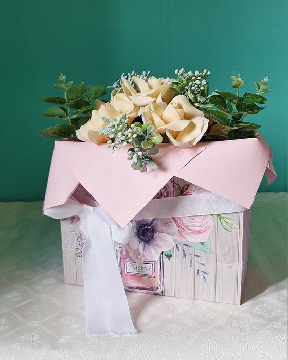 Композиции из мыльных роз