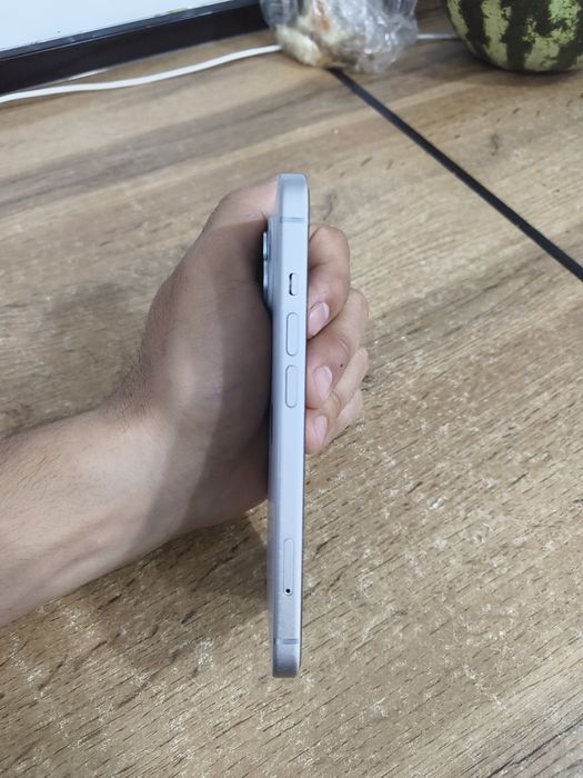 IPhone 15 128gb blue