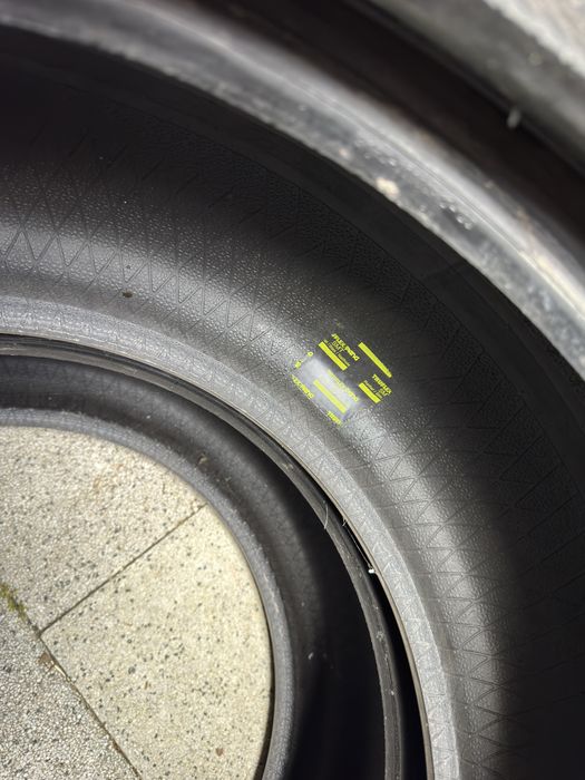 Anvelope 245/45/R18 - 2 x Dunlop + 2 x Nokian(runflat)