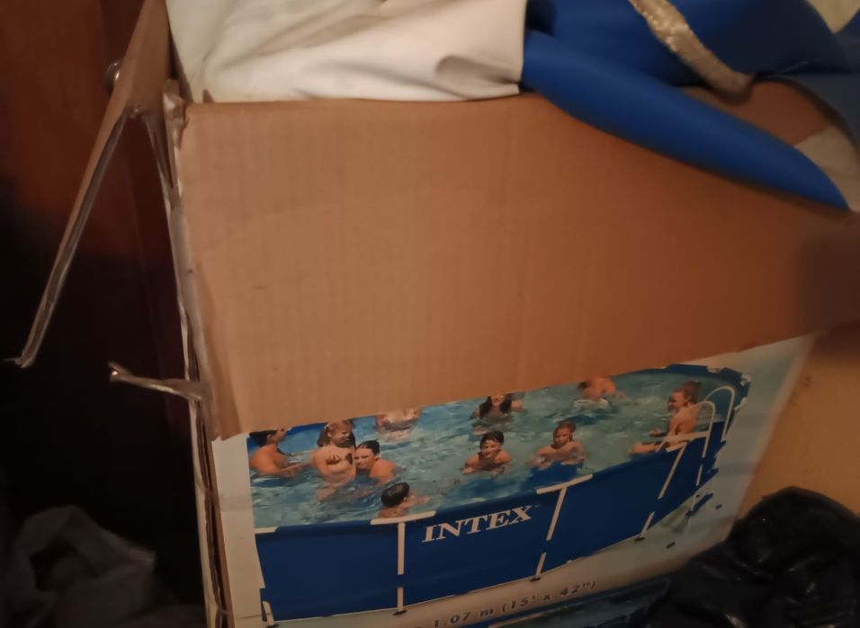 Piscina Intex cu cadru metalic  4.57 diametru si 107cm adancime