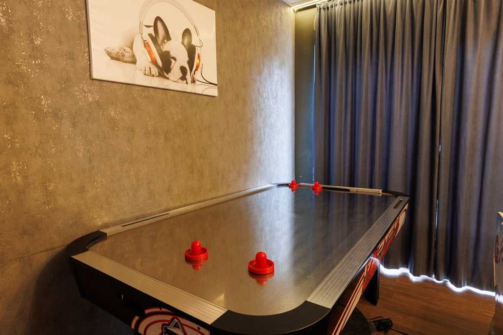 Парти зала за рожден ден големи деца, тинейджъри, зала за погача бебе