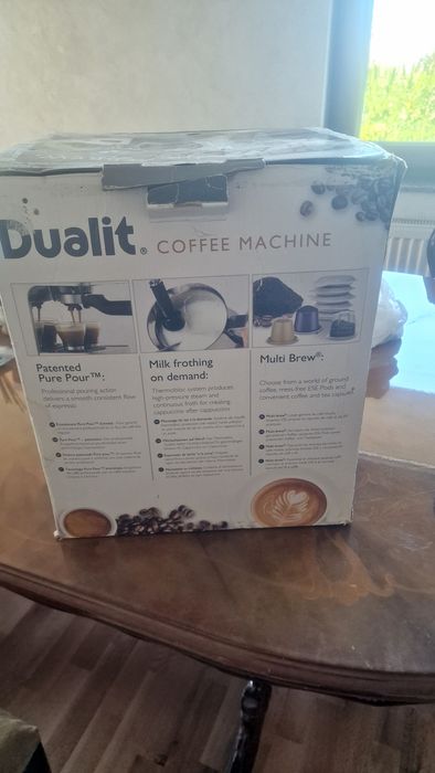 Dualit coffe machine in condiții foarte bune adusa din Anglia se poate flosi si cu capsule si cafea macinata