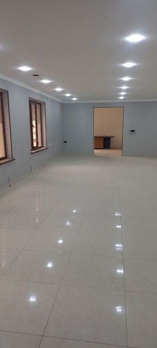 Office ijara beriladi