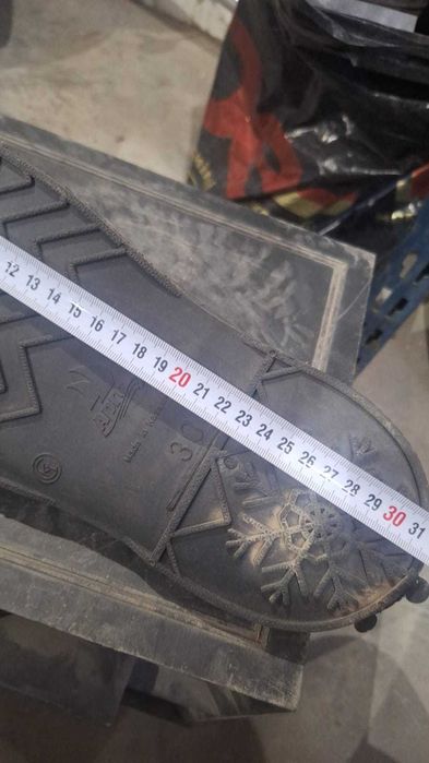 Продам галоши для обуви, валенкок (новые)