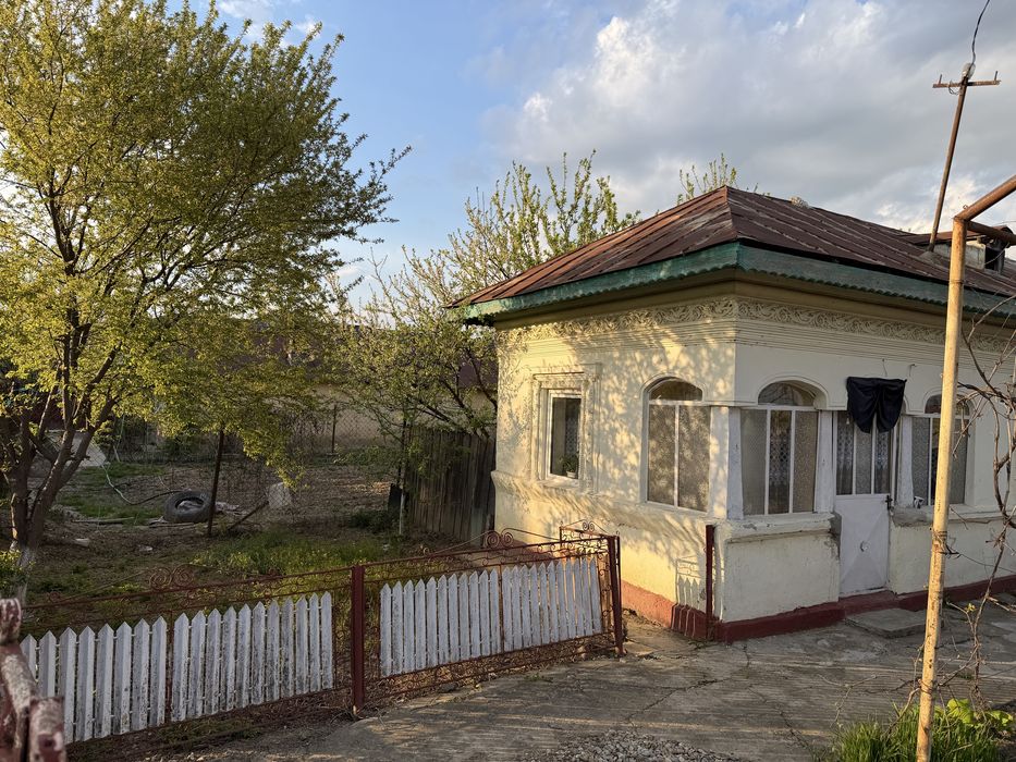 Vand casa batraneasca + teren Lunguletu - Dambovita