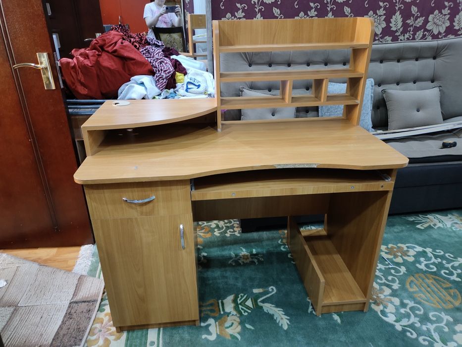 Компьютерный стол