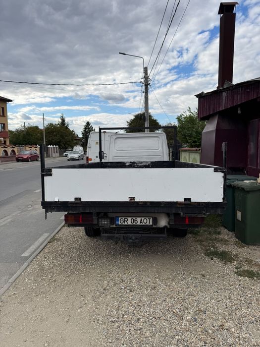Vand camioneta suprastructura descoperita