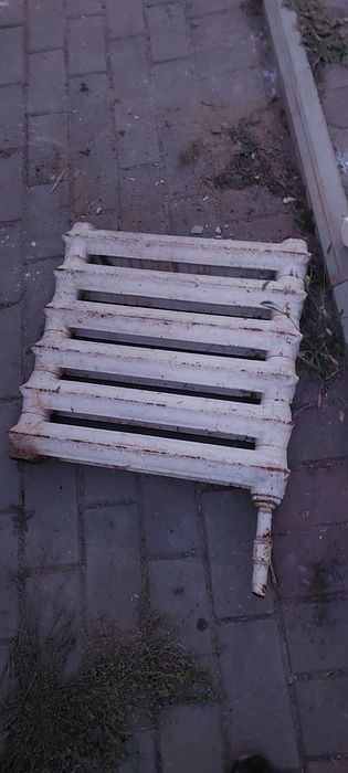 Продам батареи чугунные