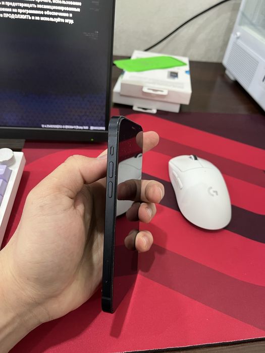 Продам айфон 12 256гб