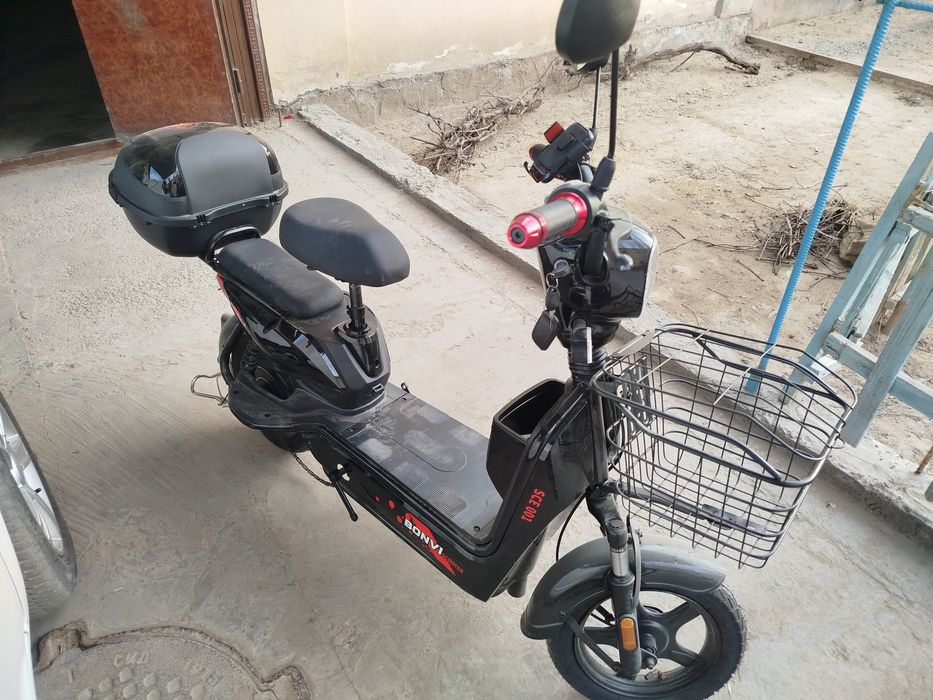 Скутер сатылады 19 км журилген таза, адрес нокисте аэропорт бетте