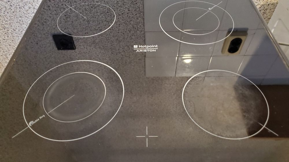 Готварска печка Ariston Hotpoint