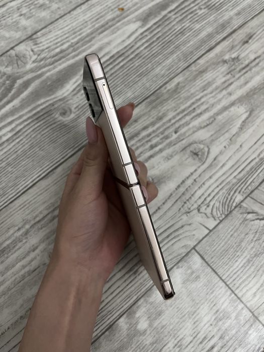 Samsung Galaxy Z Flip 4