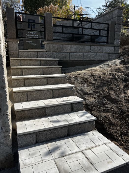 Памятники, оградки