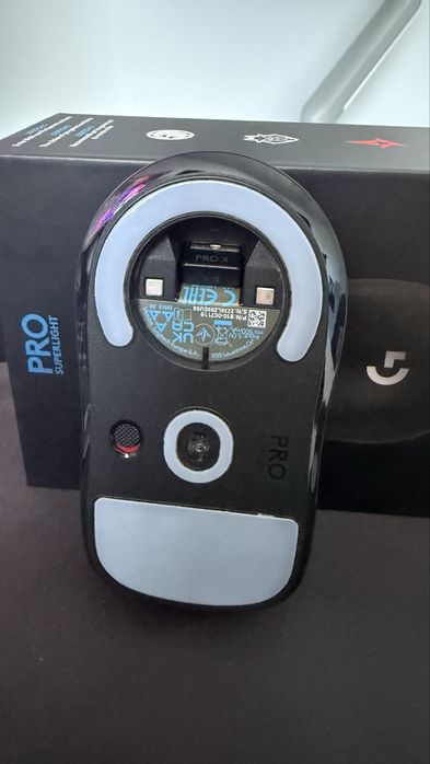Mouse wireless Logitech G Pro X Superlight full box
