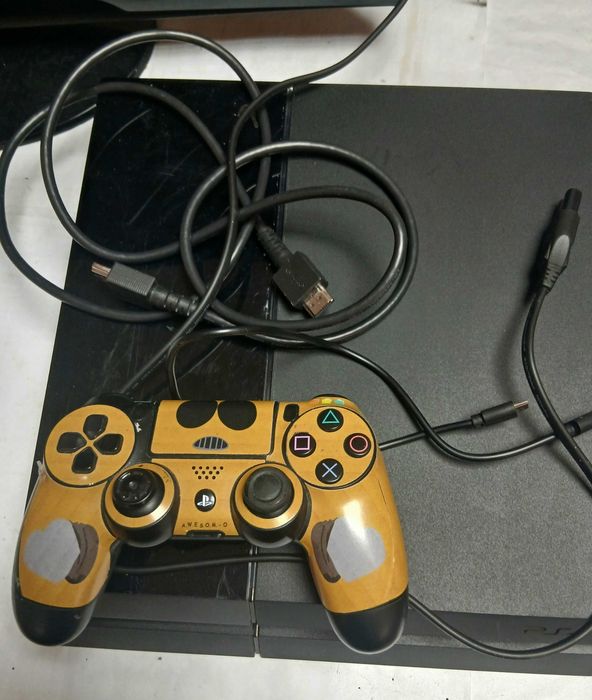 Playstation 4 + 1 контролер