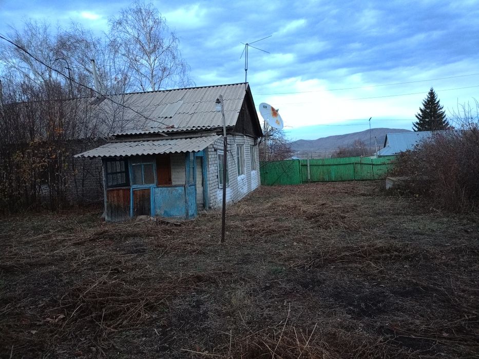 Дом . 3 комнаты и кухня