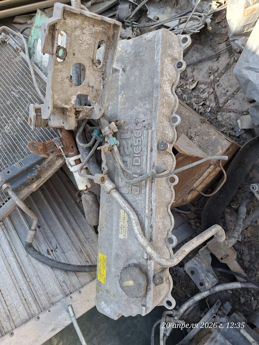 Продою автозапчасти