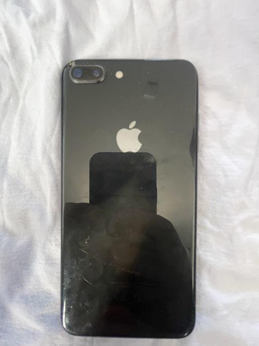 Iphone 8 plus…………………