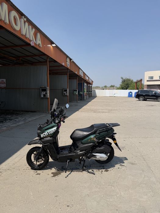 Продам скутер танк срочно