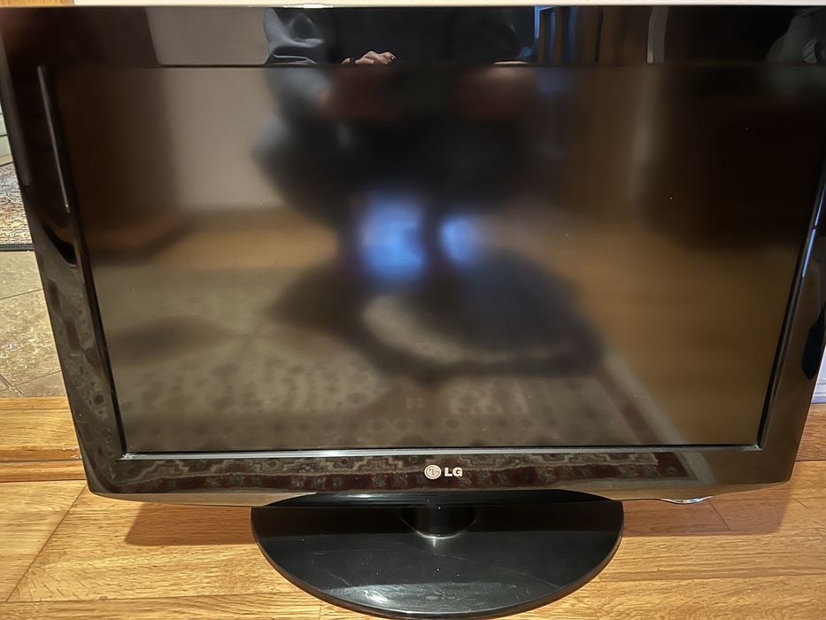 Televizor diagonala 66 cm