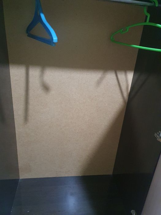 Продам шкаф в нормальном состоянии