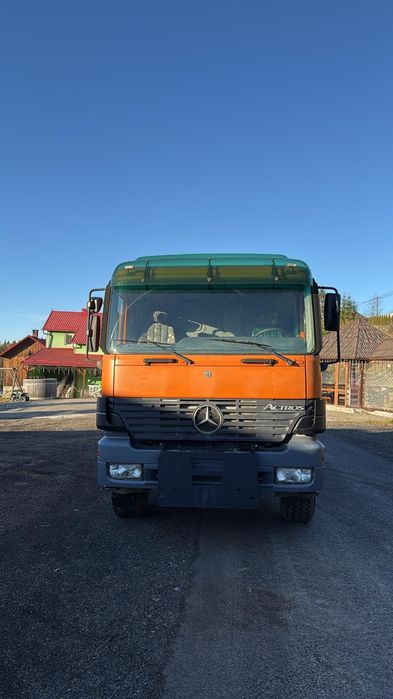 De vînzare basclă mercedes actros an fabricație 2000