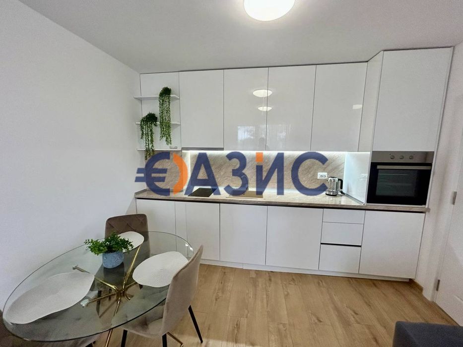 Продава се Двустаен апартамент в к.к. Слънчев бряг - 52 кв.м за 1902 €/кв.м - Снимка #7