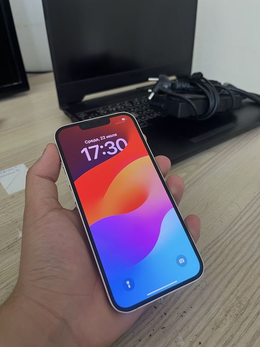 продам Iphone 13 в идеальном состояний
