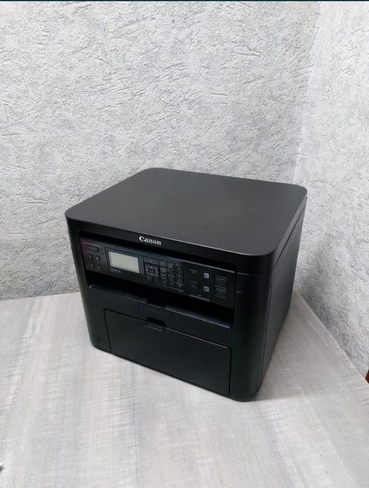 МФУ Canon MF231
принтер, сканер, копир.