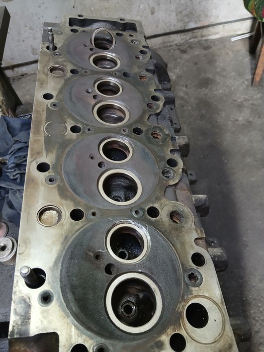 Ремонт грузавых головак двиготеля  опресовка шарошка шлифовка  ручная