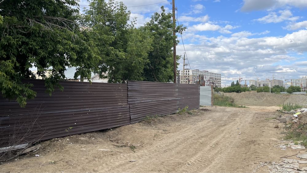 Сдам дом и территорию первая линия