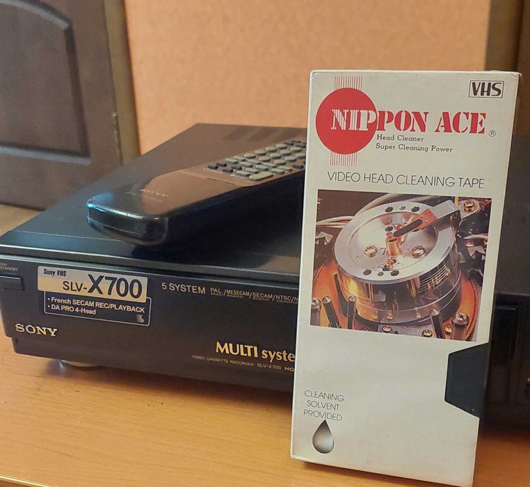 Видеомагнитофон SONY