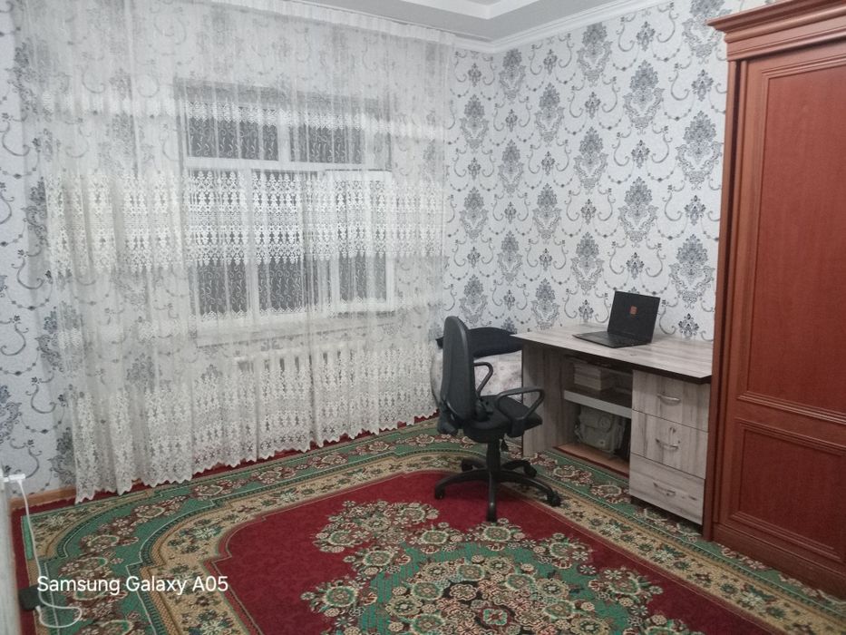 1chi etaj 3 xona 4 xonaqilingan yani balkon 1 metr oldinga surilgan